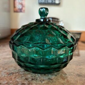 Indiana Glass Forest Green Pressed Glass Covered Candy Dish Diamond Point design